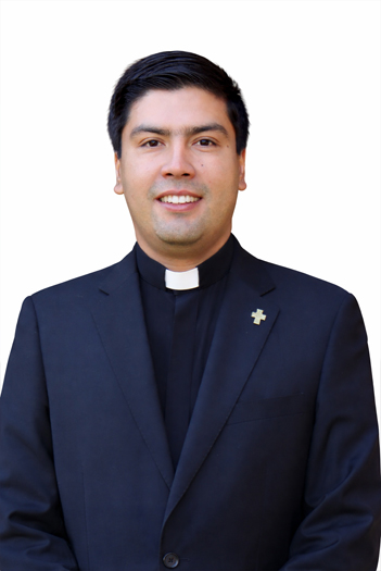 PADRE EDUARDO OVIEDO
