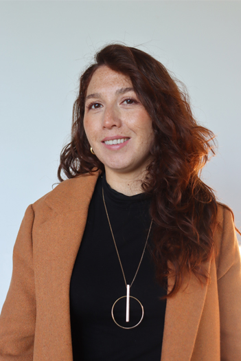 ESTHEFANY BUSTOS