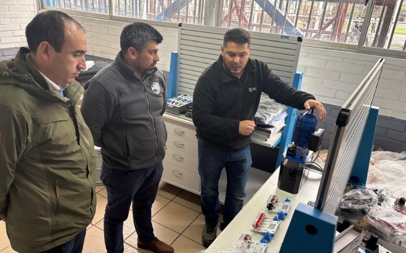 Especialidad de Mec&aacute;nica Automotriz se Moderniza con Proyecto de Equipamiento de &Uacute;ltima Tecnolog&iacute;a