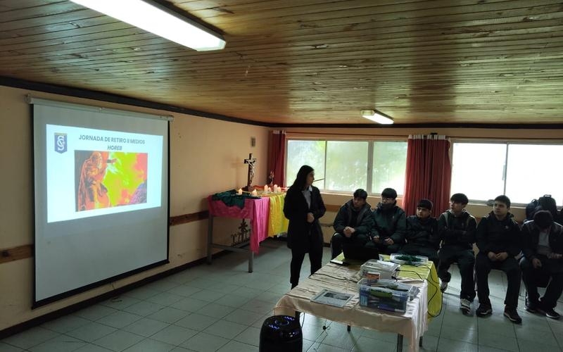 2&deg; Medio A - Realiza un Alto en el Camino para Encontrarse con Dios en su Retiro HOREB