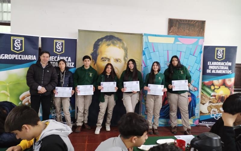 Clausura del Primer Ciclo de Talleres T&eacute;cnicos en Salesianos de Linares