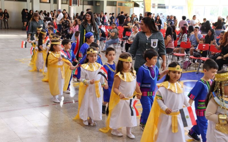 Nivel Parvulario Llena de Color y Alegr&iacute;a el Desfile por los 120 A&ntilde;os de Presencia Salesiana