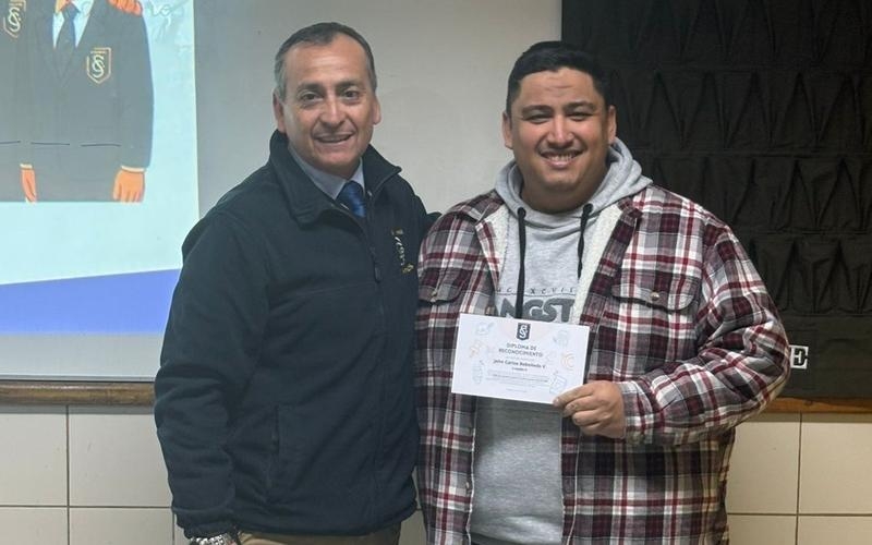 Inspectores Salesianos Distinguen Compromiso de Apoderados con la Asistencia Perfecta