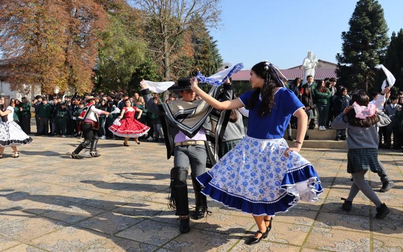 Talento juvenil al servicio de Mar&iacute;a: Homenaje salesiano