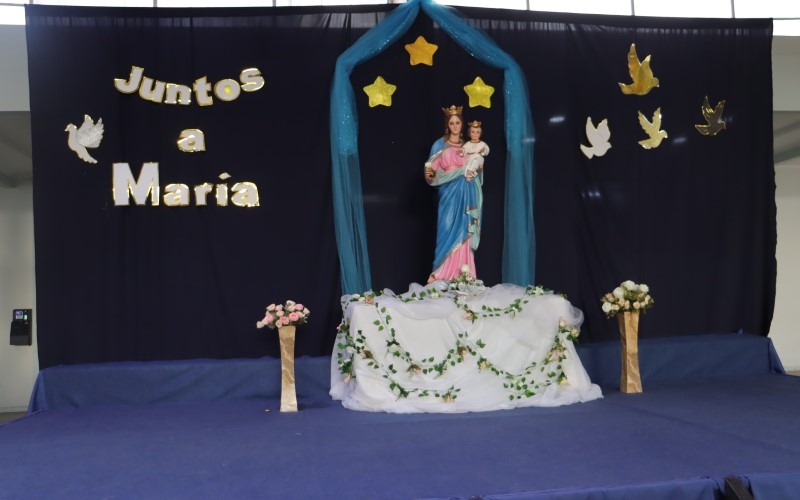 Inicia el Mes de María en Salesianos Linares: Un Tiempo de Oración y Gratitud