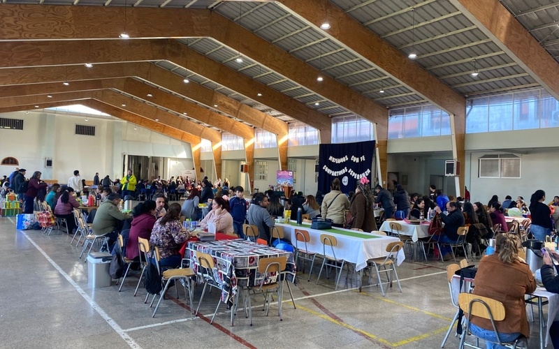 Exitosa Jornada Familiar Congregó a Más de 300 Personas en Torno a la Fe y la Esperanza