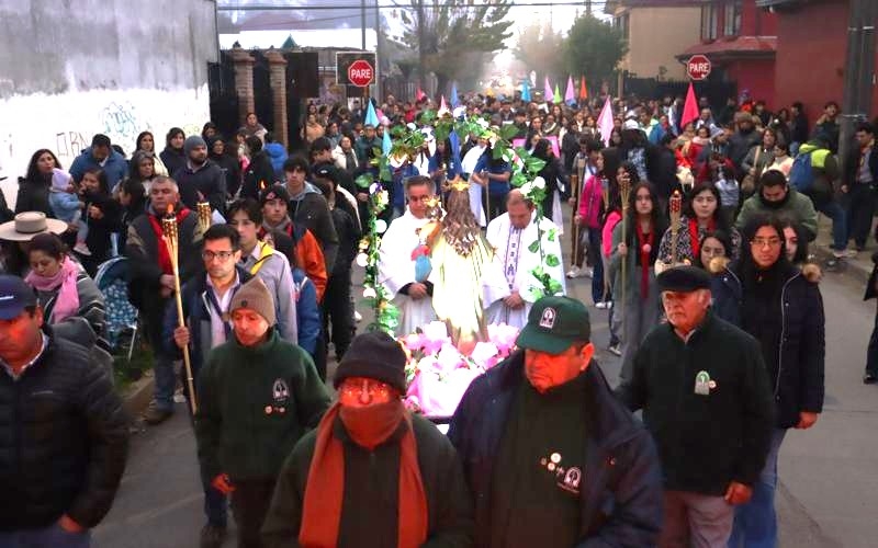 La Familia Salesiana de Linares camina junto a Mar&iacute;a Auxiliadora