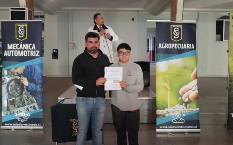 Nuestro Establecimiento Inicia Ciclo de Talleres Profesionales 2025